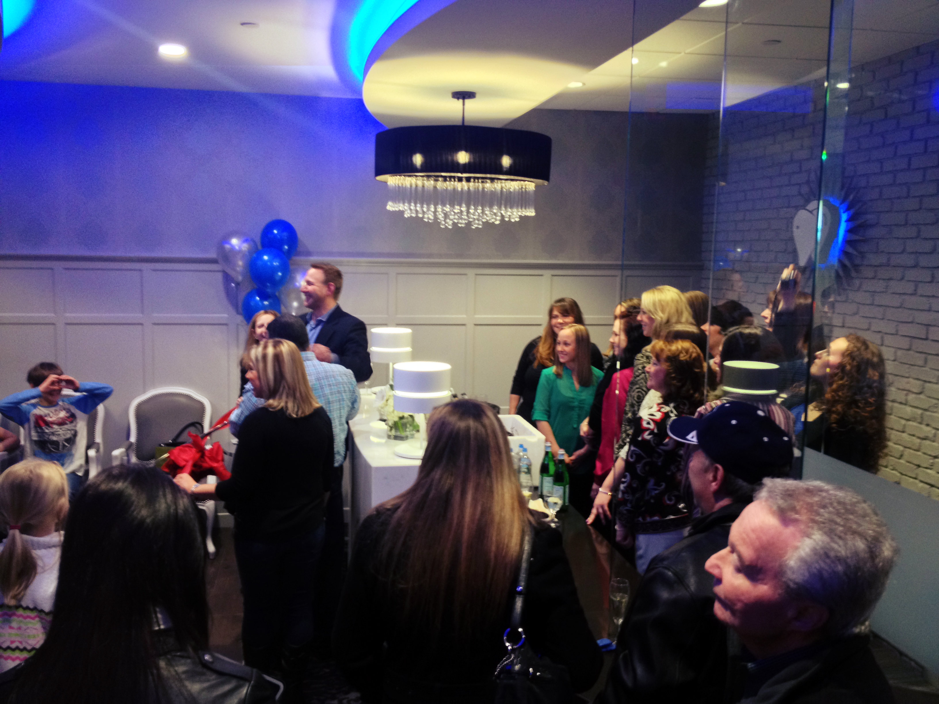 Vdg Ribbon Cutting