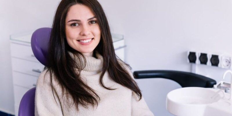 6 Reasons To Ditch Your Dentures For Dental Implants