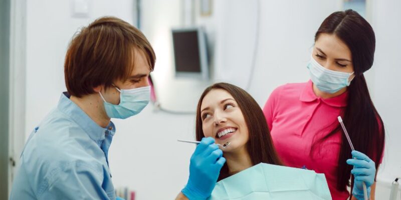 Cosmetic Dentist in in Derry, NH- Dr. Michael H. Moskowitz vanguard dental group