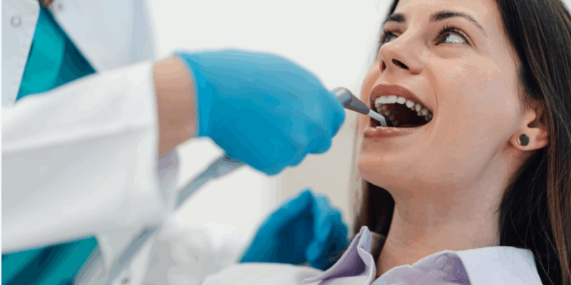 What Are the Early Signs of Dental Problems You Shouldn’t Ignore?